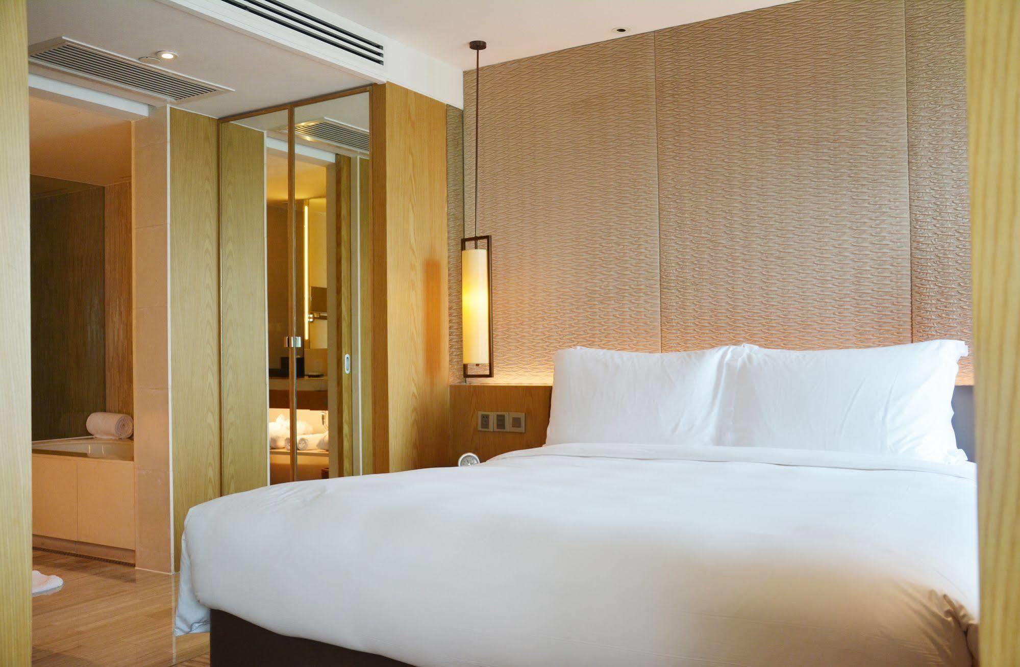 Caption By Hyatt Zhongshan Park Shanghai Exterior photo
